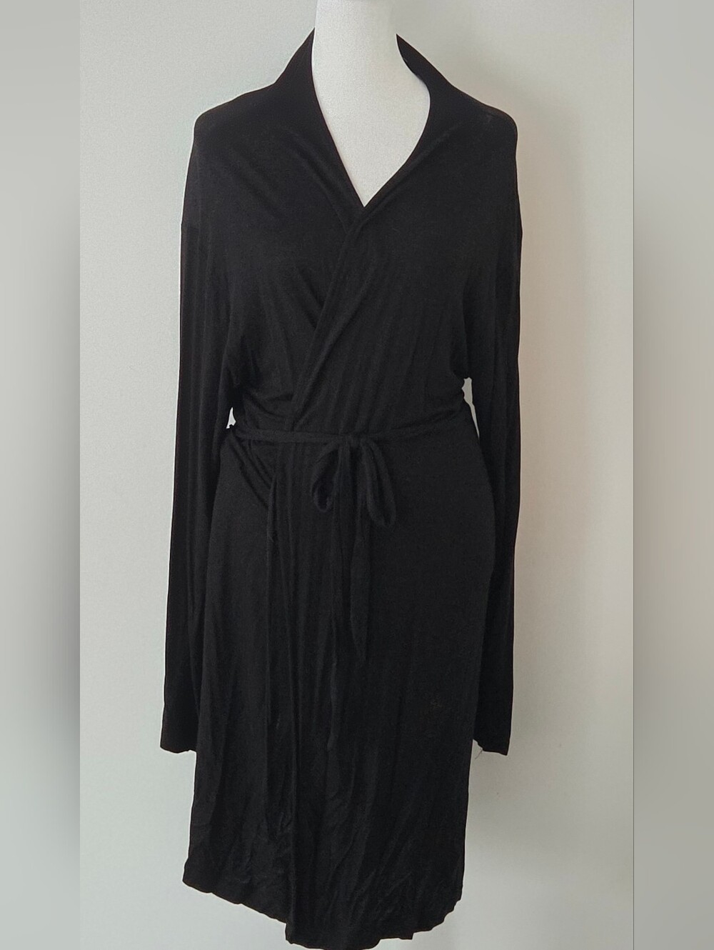 La Vie En Rose Black Long-Sleeve Wrap Dress